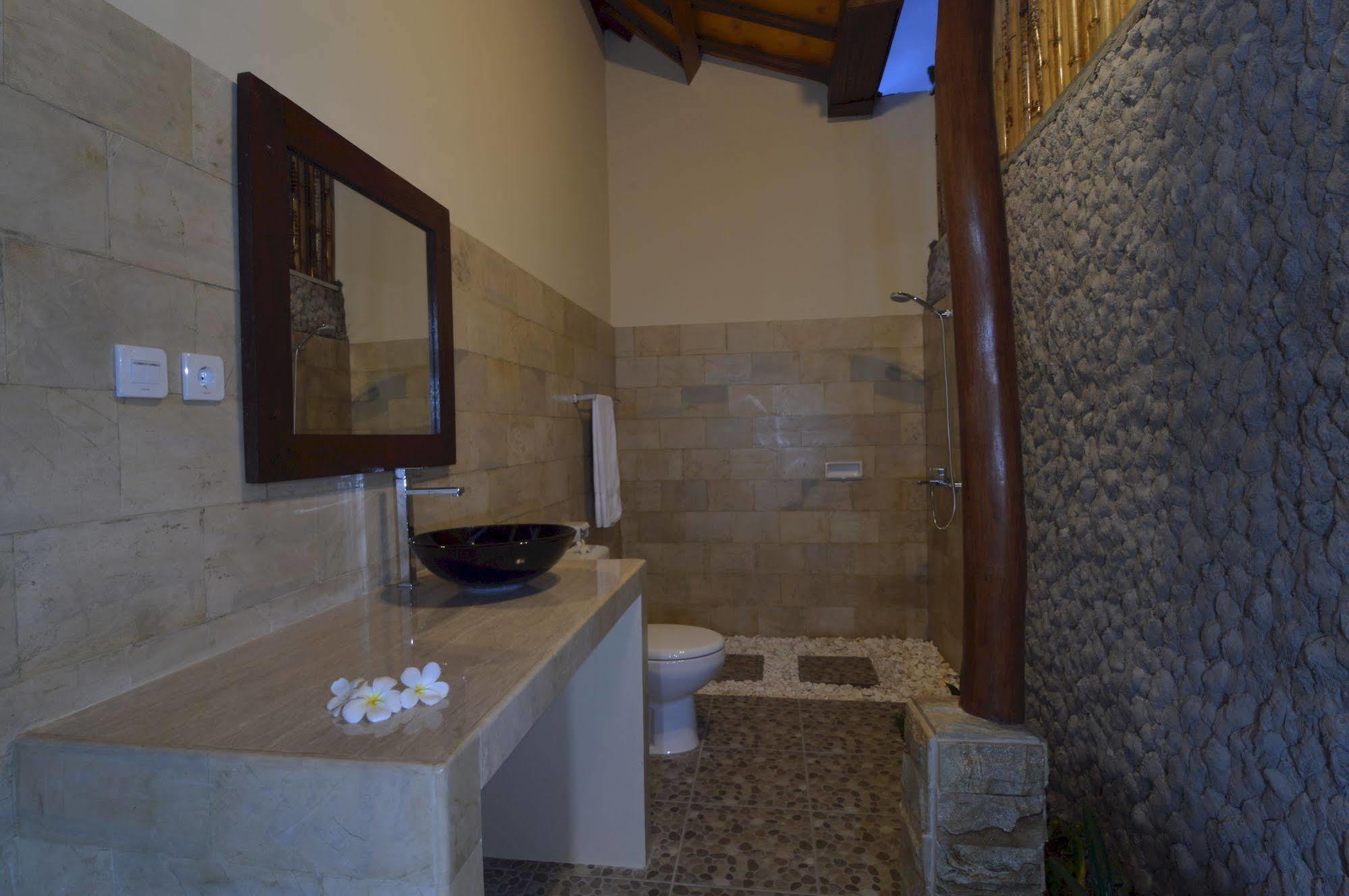 Shu Villa Lombok Kuta  エクステリア 写真