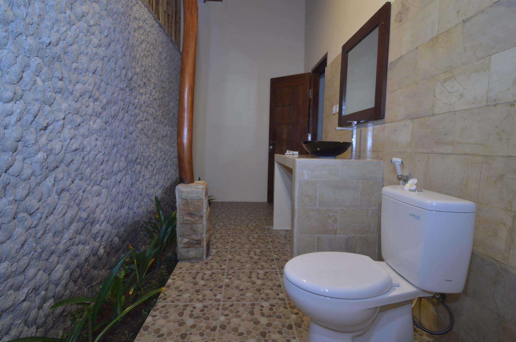 Shu Villa Lombok Kuta  エクステリア 写真